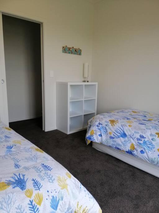Purangi Beachhouse - 2 Bedroom Cooks Beach Exterior foto